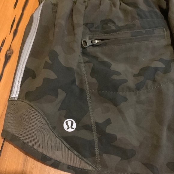 Lululemon Camo Athletic Shorts - Picture 3 of 4